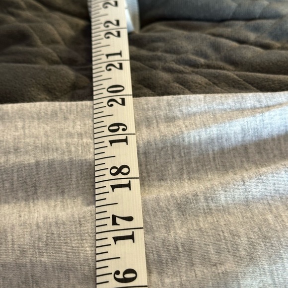 Friends Tanktoo Size Medium - Picture 10 of 11